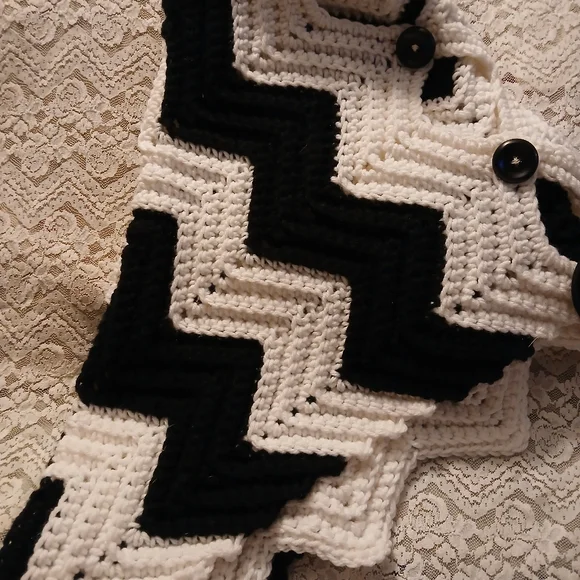 Hand Crochet Black and White Chevron Knit Shawl with Buttons - Picture 7 of 7